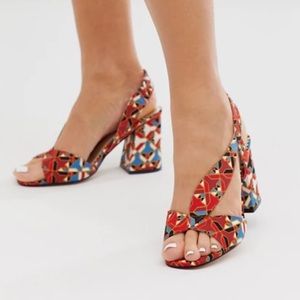 Geometric Print Wide Fit Heels 39 8.5 9